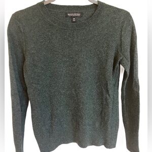 Banana Republic Forest Green Crew Neck Sweater Italian merino
